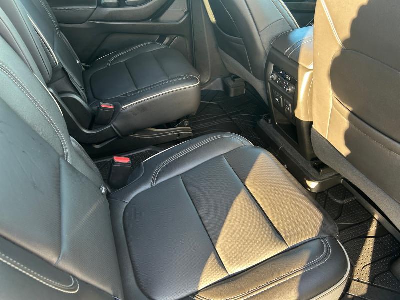 used 2023 Chevrolet Traverse car, priced at $37,944