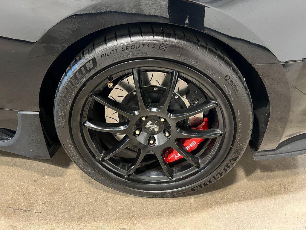 2021 Shadow Black Ford Mustang