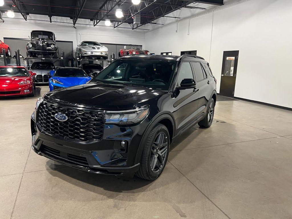used 2025 Ford Explorer car, priced at $40,995