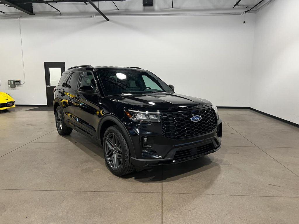 used 2025 Ford Explorer car, priced at $40,995