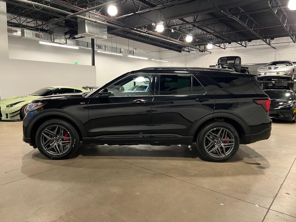 used 2025 Ford Explorer car, priced at $40,995