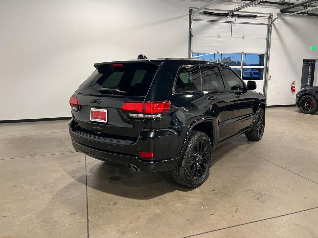 used 2022 Jeep Grand Cherokee car, priced at $25,995