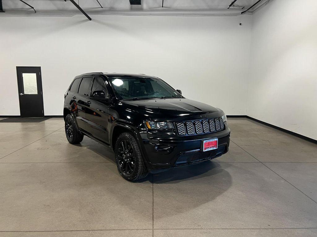 used 2022 Jeep Grand Cherokee car, priced at $25,995