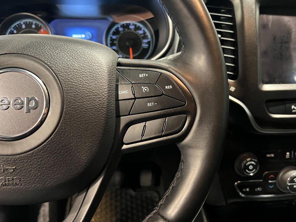 used 2019 Jeep Cherokee car, priced at $18,995