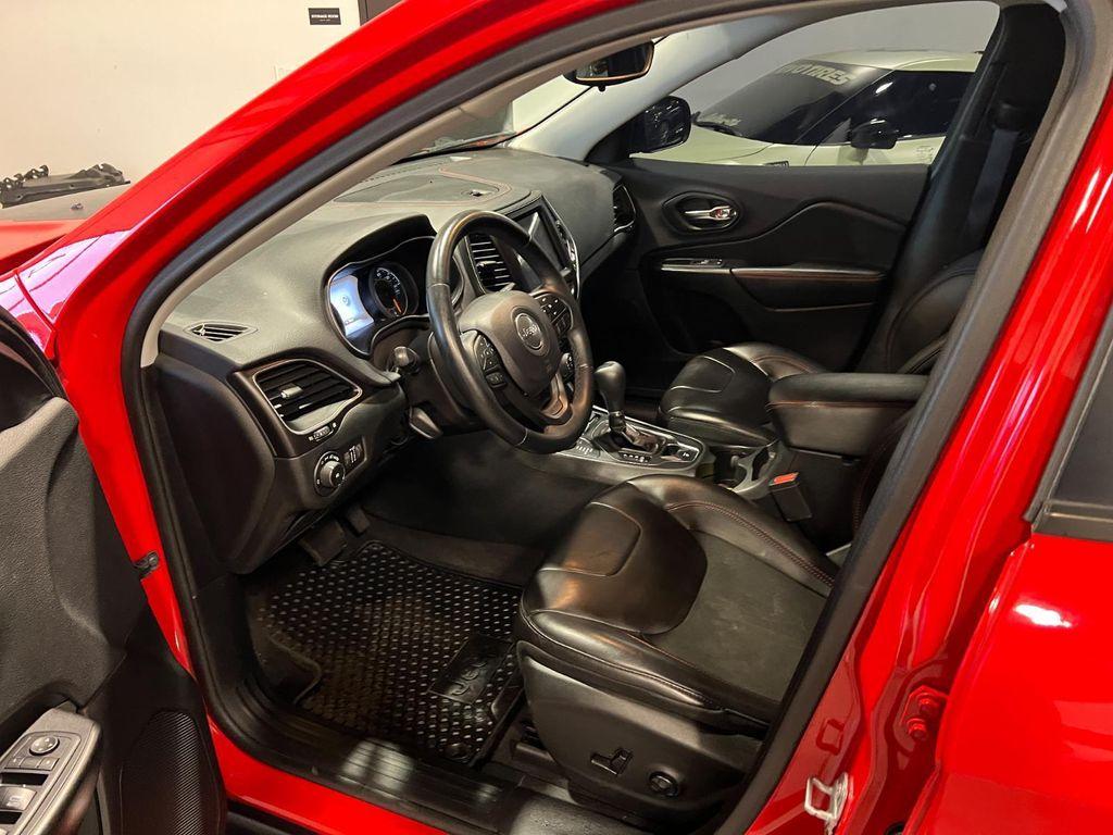 used 2019 Jeep Cherokee car, priced at $18,995