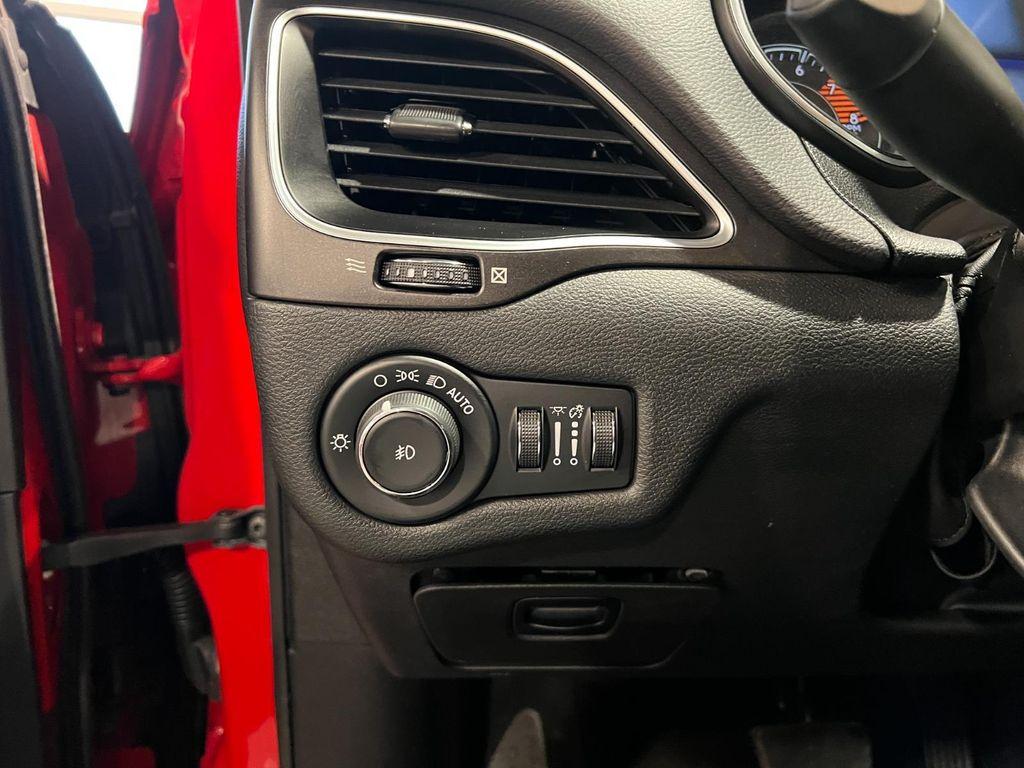 used 2019 Jeep Cherokee car, priced at $18,995