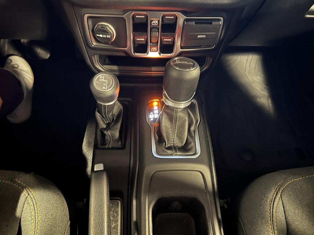 used 2025 Jeep Gladiator car, priced at $38,599