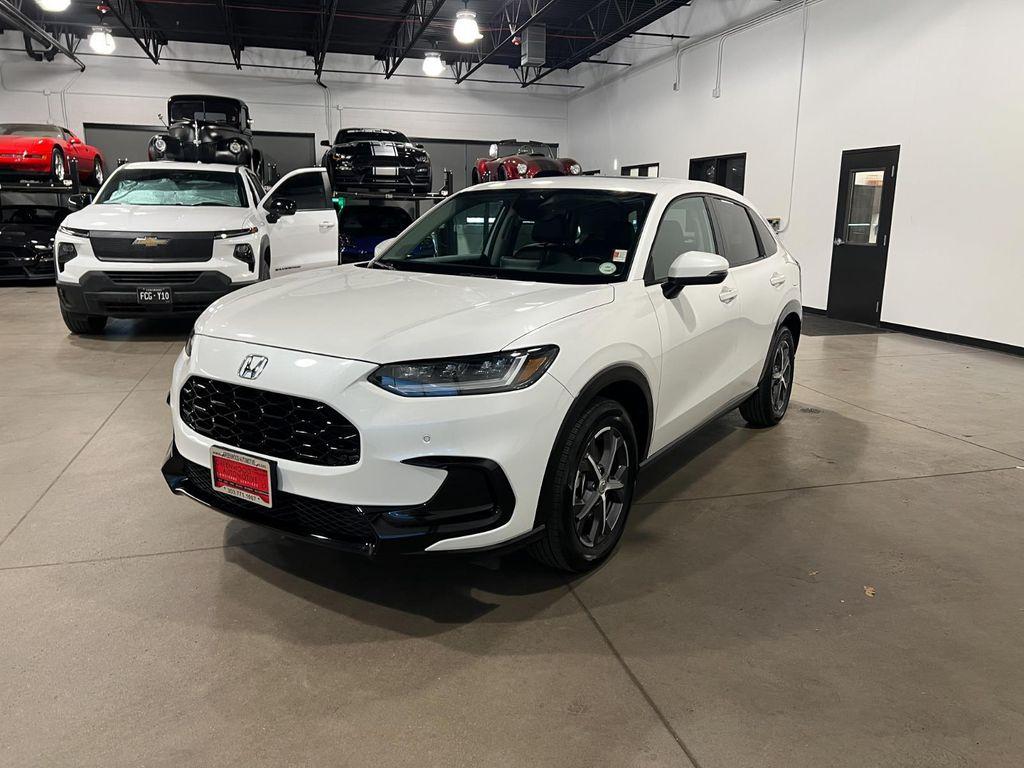 used 2025 Honda HR-V car, priced at $28,995