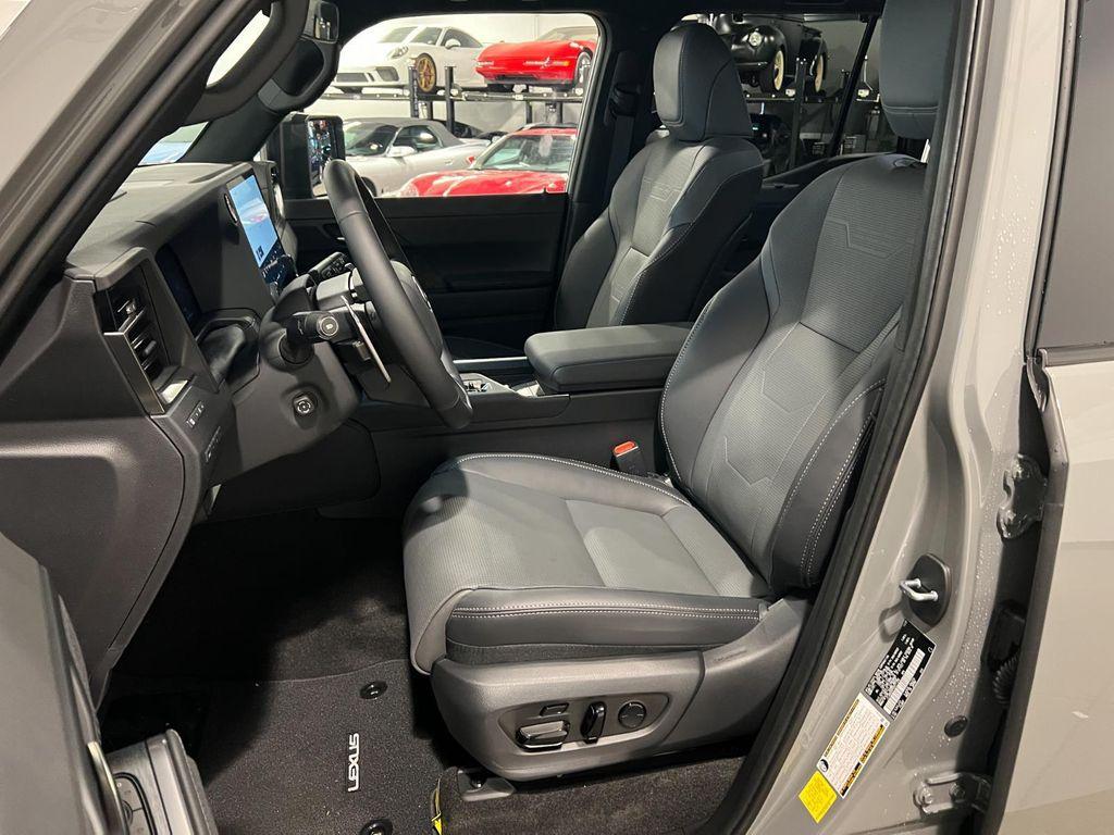 used 2025 Lexus GX 550 car, priced at $99,995