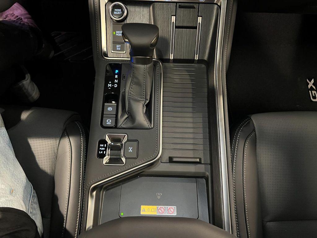 used 2025 Lexus GX 550 car, priced at $99,995