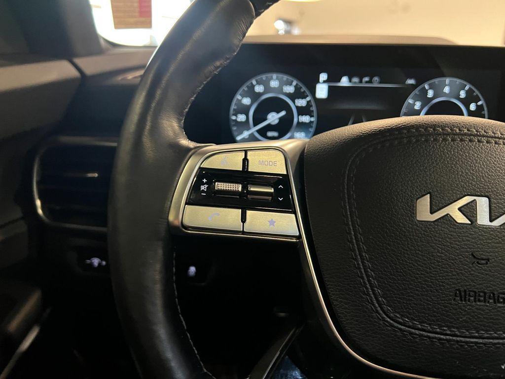 used 2024 Kia Telluride car, priced at $40,995