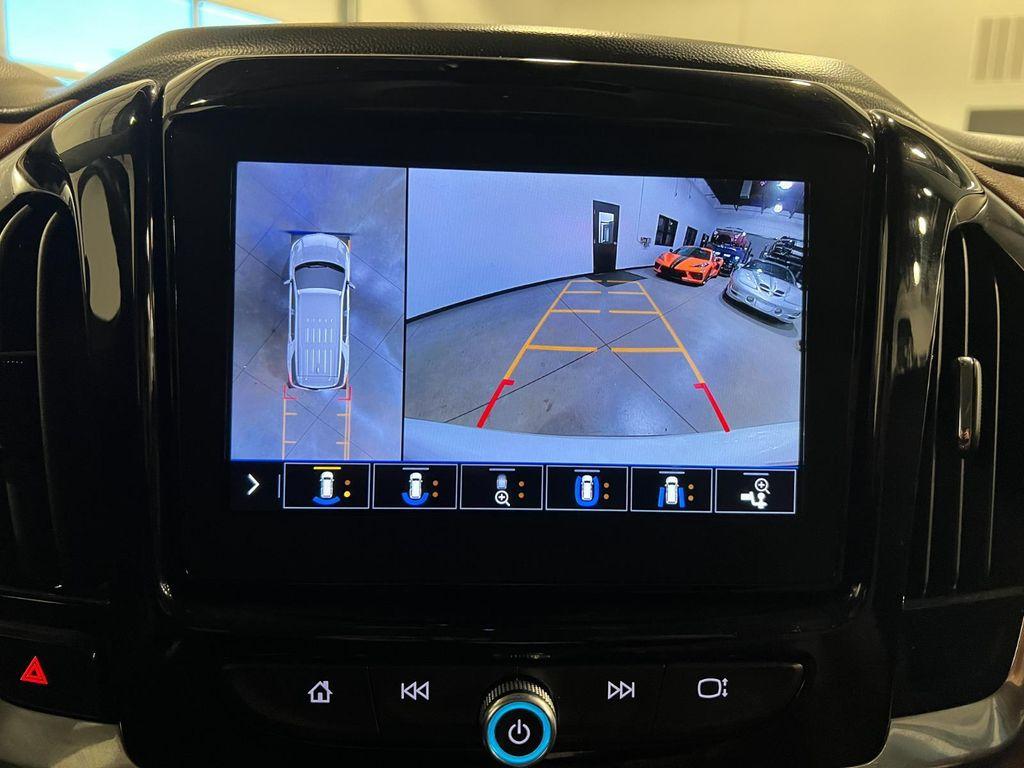 used 2020 Chevrolet Traverse car, priced at $25,995