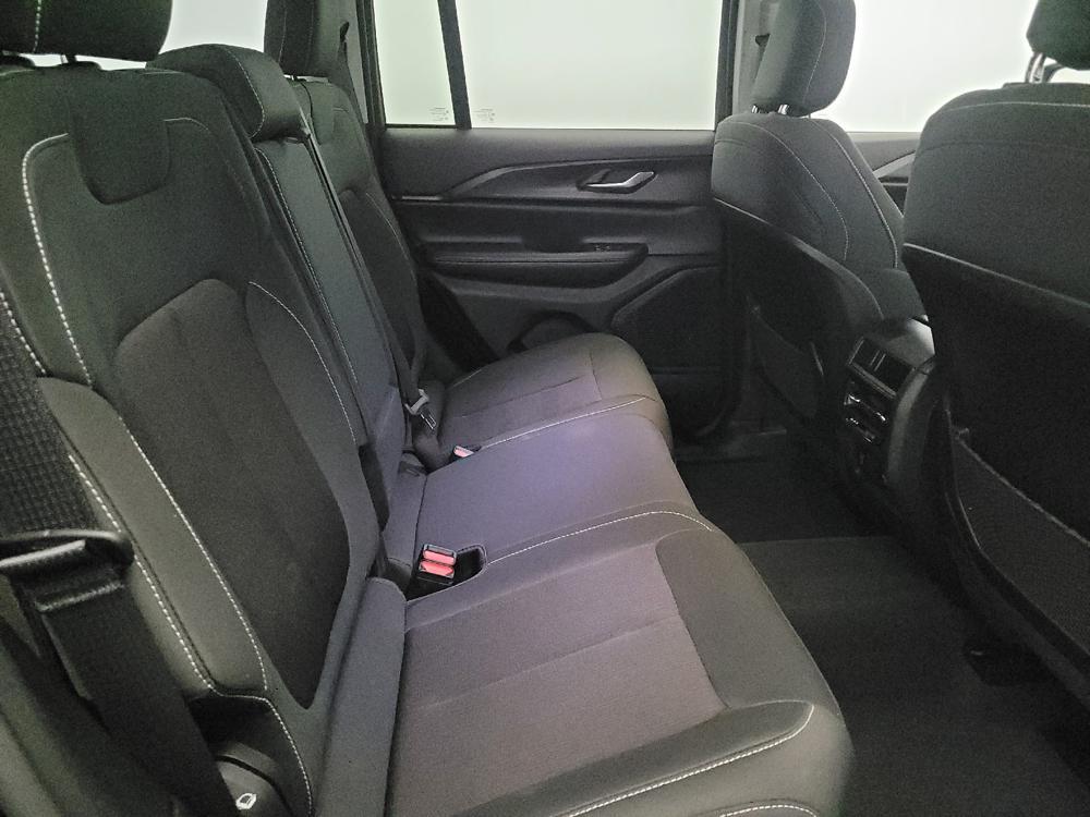 used 2023 Jeep Grand Cherokee car, priced at $27,995