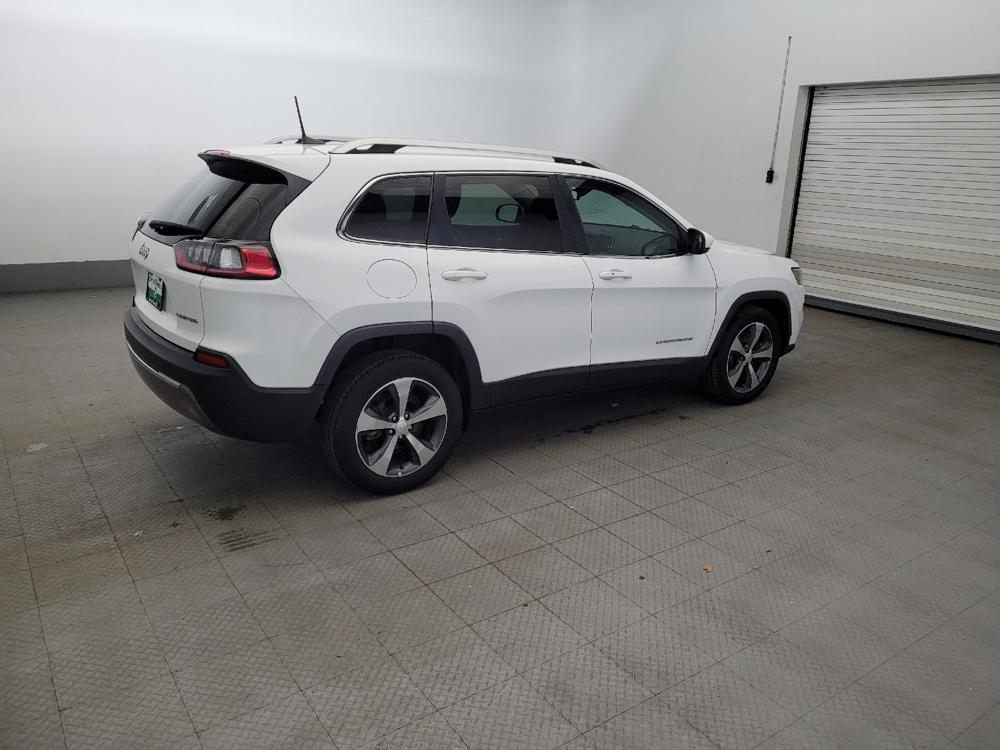 used 2019 Jeep Cherokee car, priced at $16,395