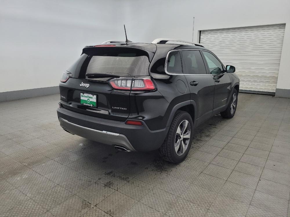used 2020 Jeep Cherokee car, priced at $18,995