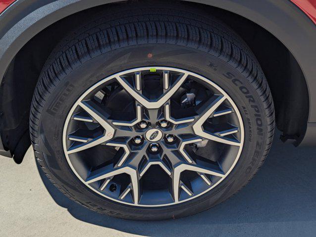 new 2025 Ford Explorer car, priced at $61,400