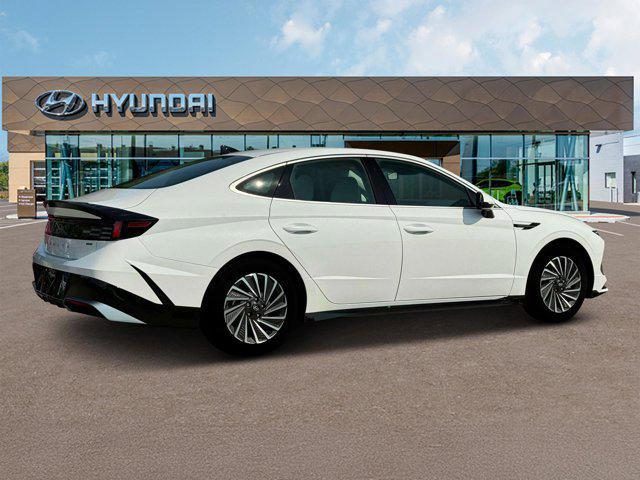 new 2025 Hyundai Sonata Hybrid car, priced at $31,505