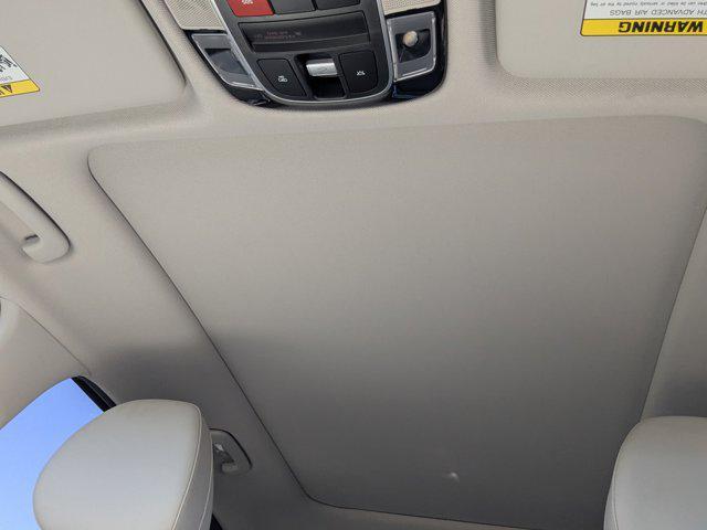 used 2025 Hyundai TUCSON Hybrid car, priced at $37,999