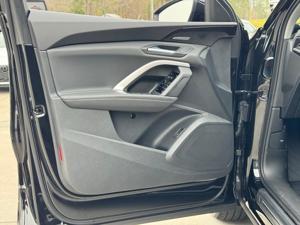 new 2025 Audi Q5 car, priced at $56,580