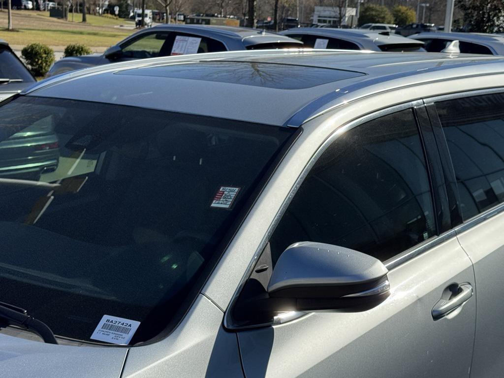 used 2019 Toyota Highlander car, priced at $22,998