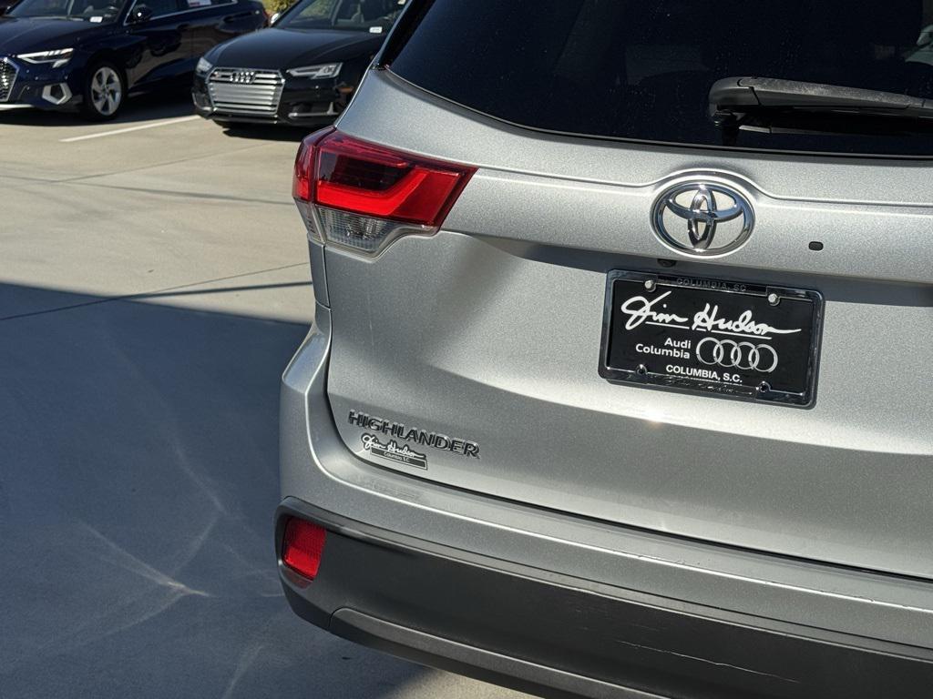 used 2019 Toyota Highlander car, priced at $22,998