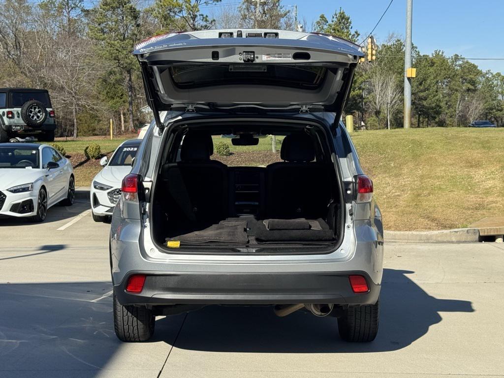 used 2019 Toyota Highlander car, priced at $22,998