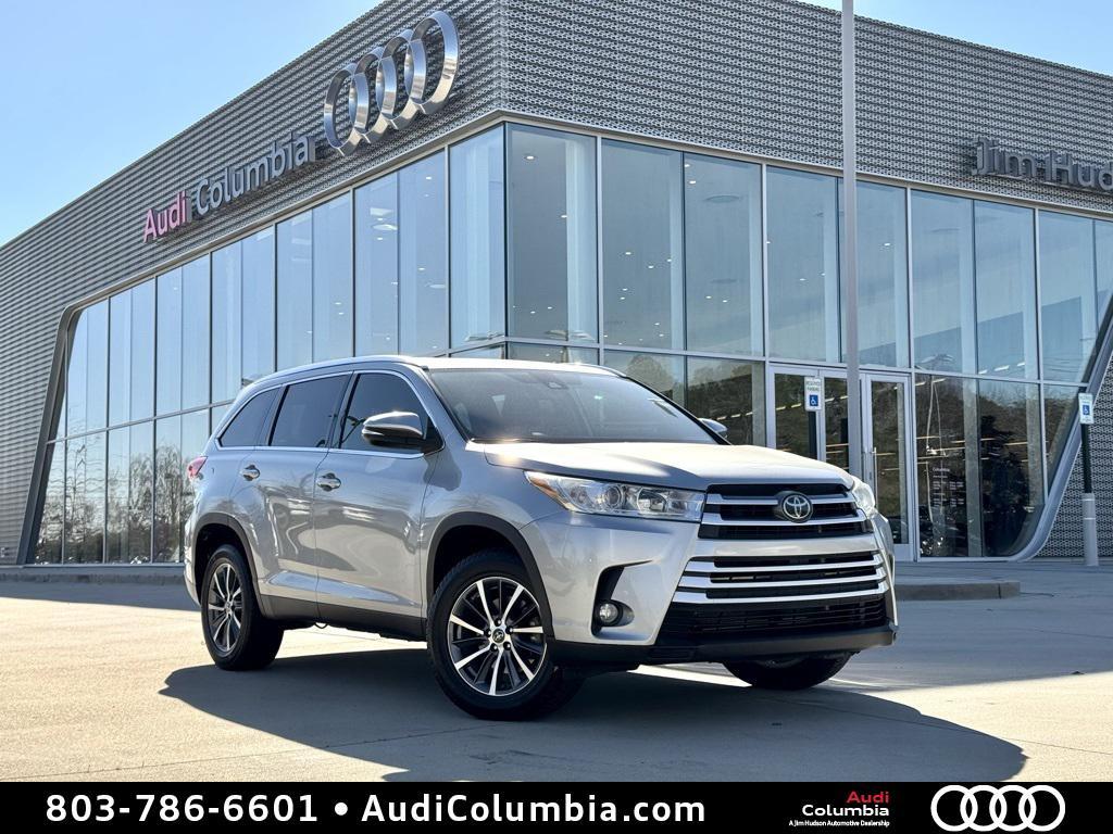 used 2019 Toyota Highlander car, priced at $22,998