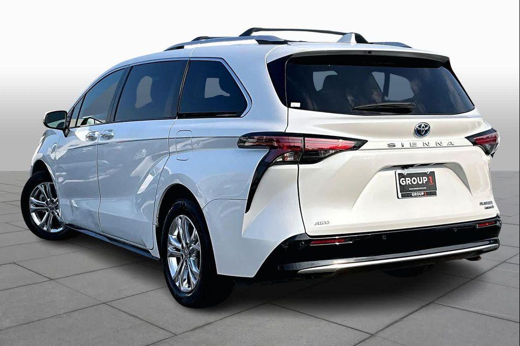 used 2022 Toyota Sienna car, priced at $39,000