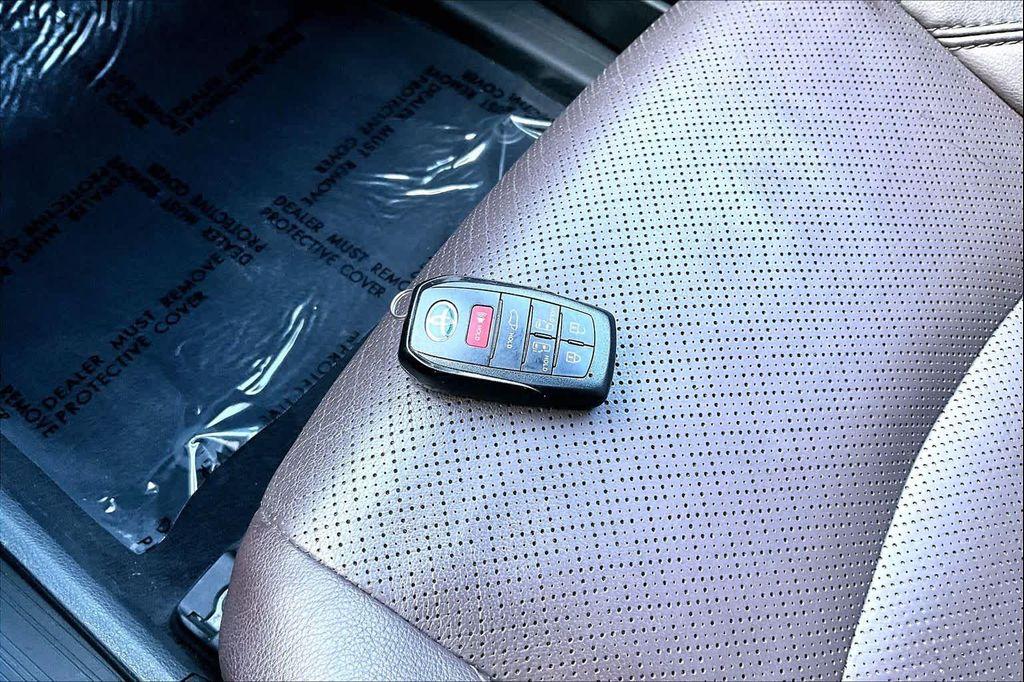 used 2022 Toyota Sienna car, priced at $39,000