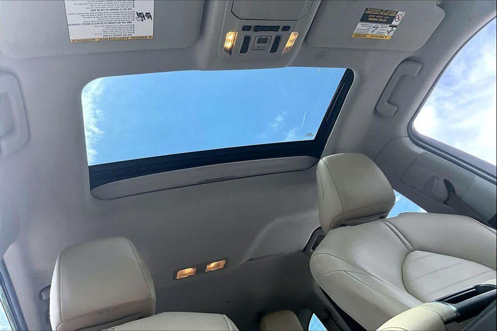used 2021 Toyota Highlander car, priced at $29,299
