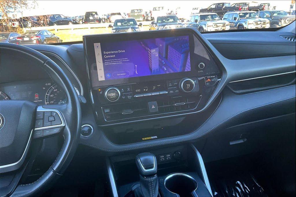 used 2023 Toyota Highlander car, priced at $33,146
