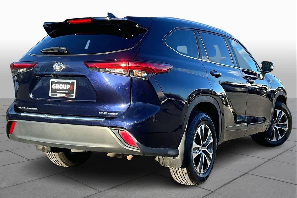 used 2023 Toyota Highlander car, priced at $33,146