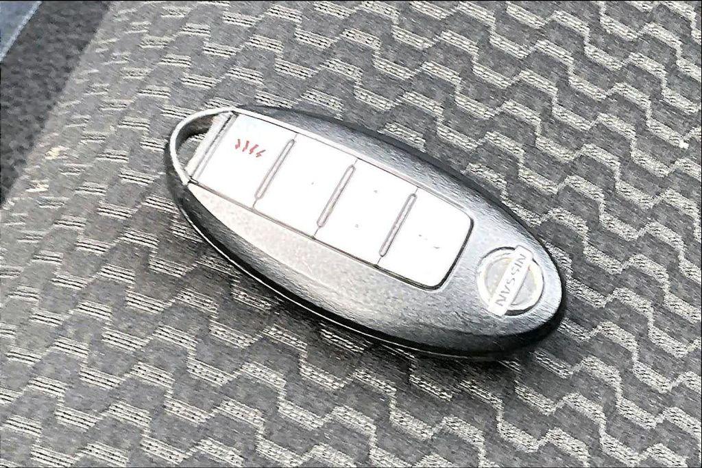 used 2015 Nissan Leaf car, priced at $5,000