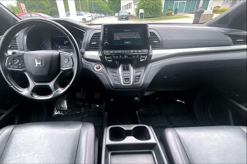 used 2024 Honda Odyssey car, priced at $36,299