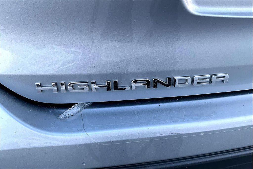 used 2023 Toyota Highlander car, priced at $38,000