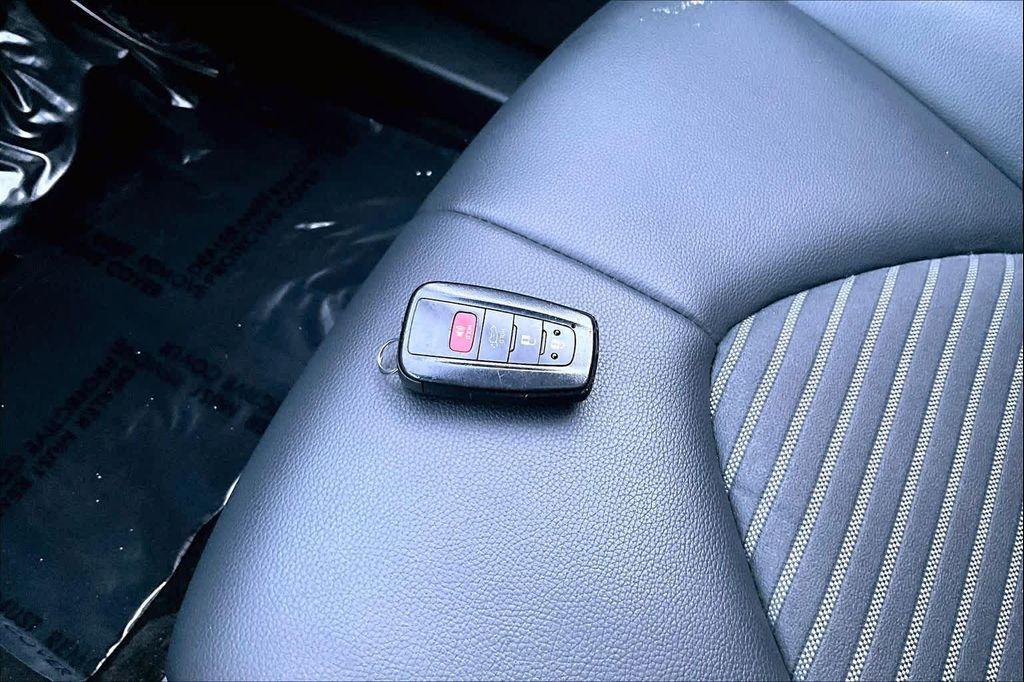 used 2023 Toyota Highlander car, priced at $38,000