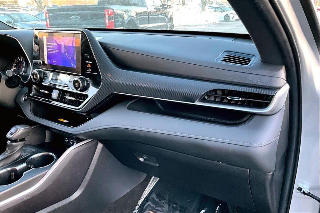 used 2023 Toyota Highlander car, priced at $38,000