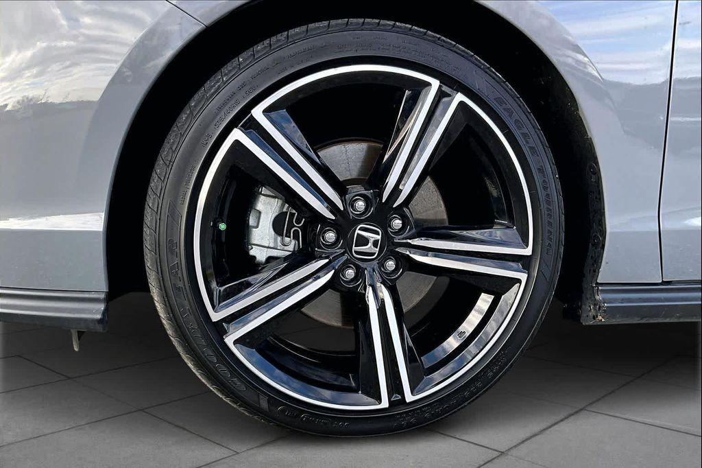 used 2024 Honda Accord Hybrid car, priced at $26,516