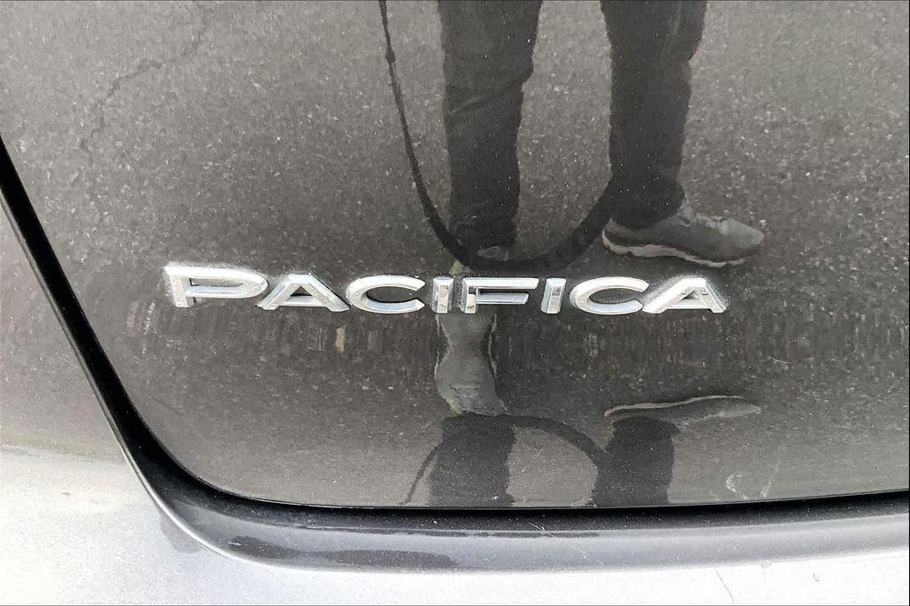 used 2017 Chrysler Pacifica car, priced at $13,500