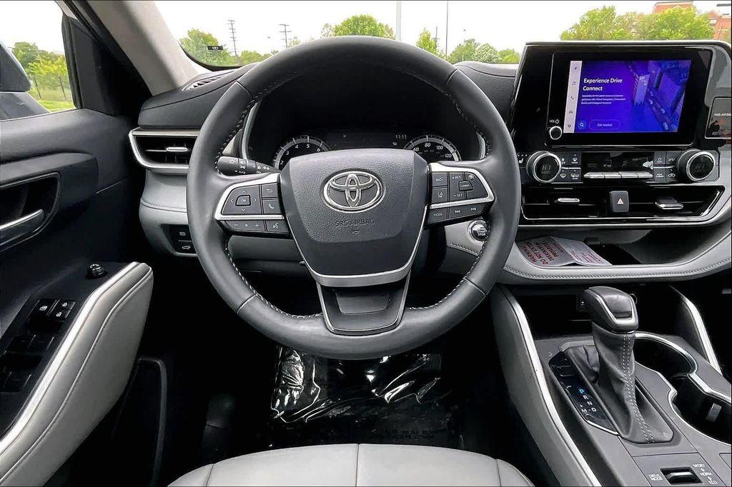 used 2023 Toyota Highlander car, priced at $38,000