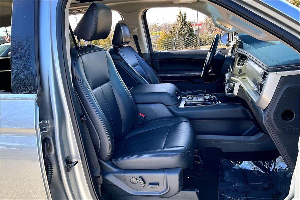 used 2022 Ford Expedition Max car, priced at $35,000