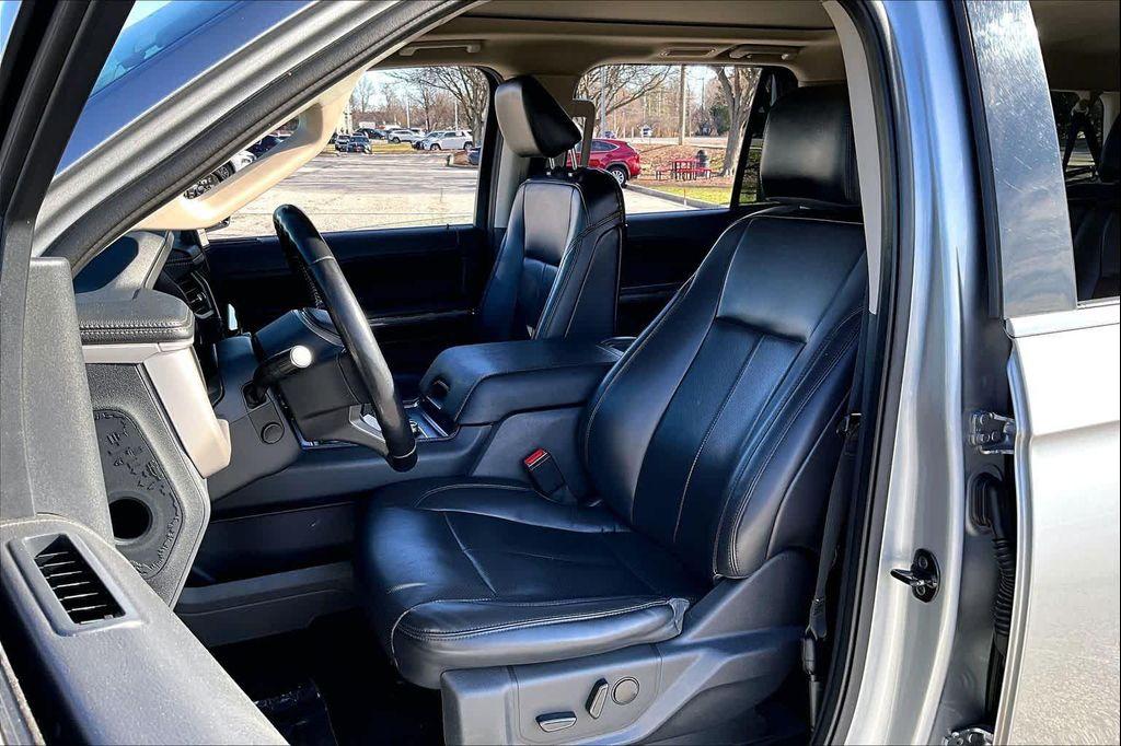 used 2022 Ford Expedition Max car, priced at $35,000