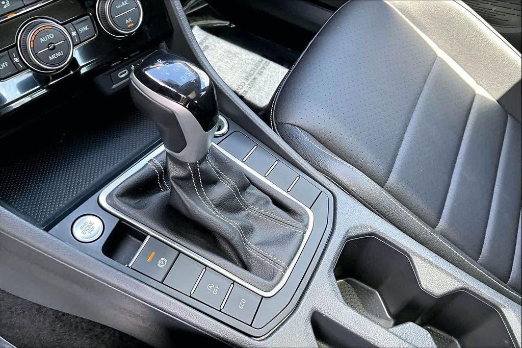 used 2024 Volkswagen Jetta car, priced at $20,299
