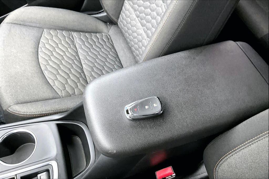 used 2019 Chevrolet Equinox car, priced at $10,000