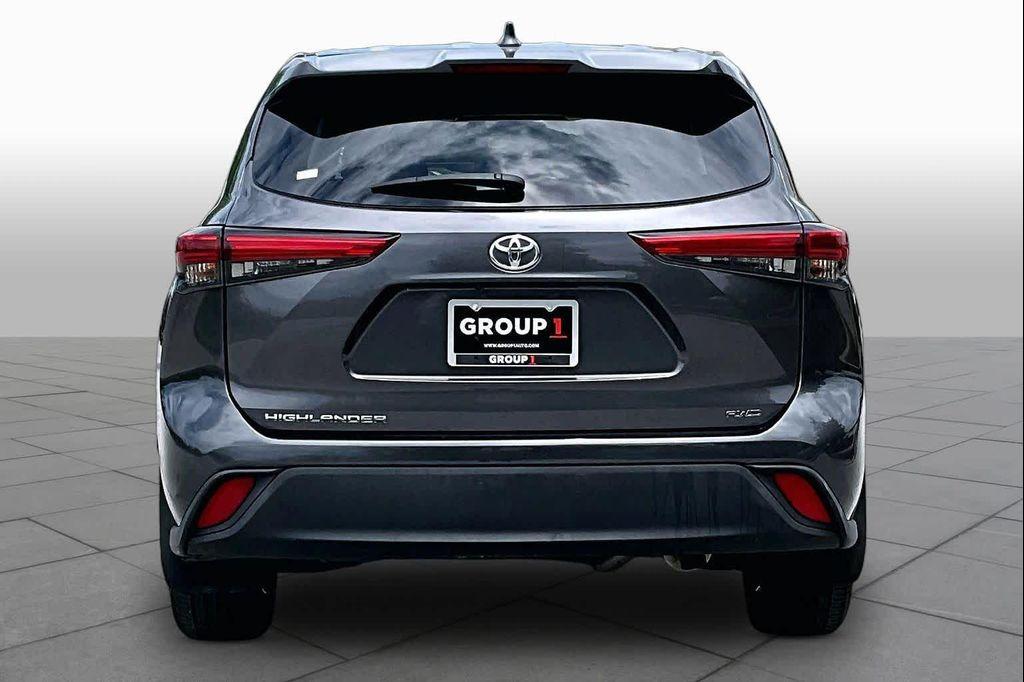 used 2021 Toyota Highlander car, priced at $26,799