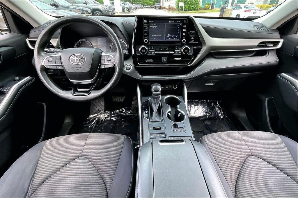 used 2021 Toyota Highlander car, priced at $26,799