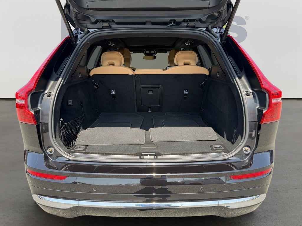 used 2023 Volvo XC60 Recharge Plug-In Hybrid car, priced at $43,780