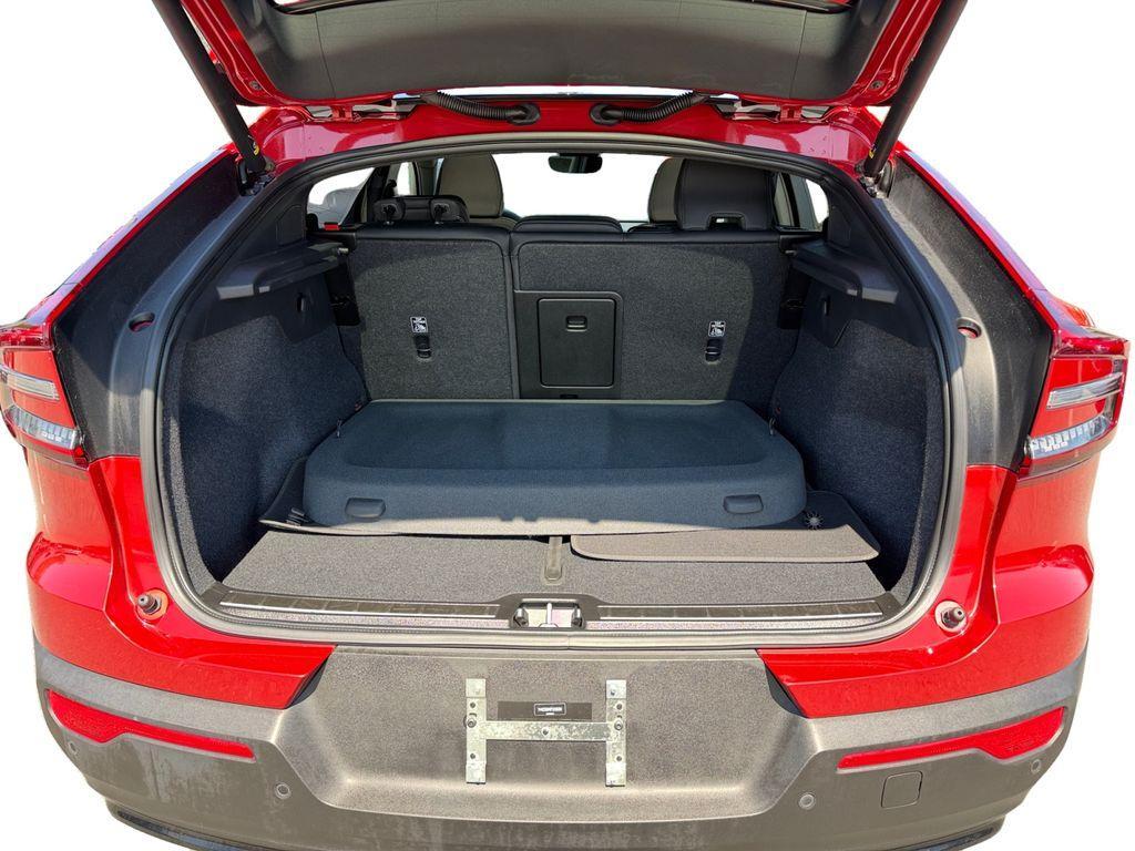 used 2023 Volvo C40 Recharge Pure Electric car, priced at $29,580