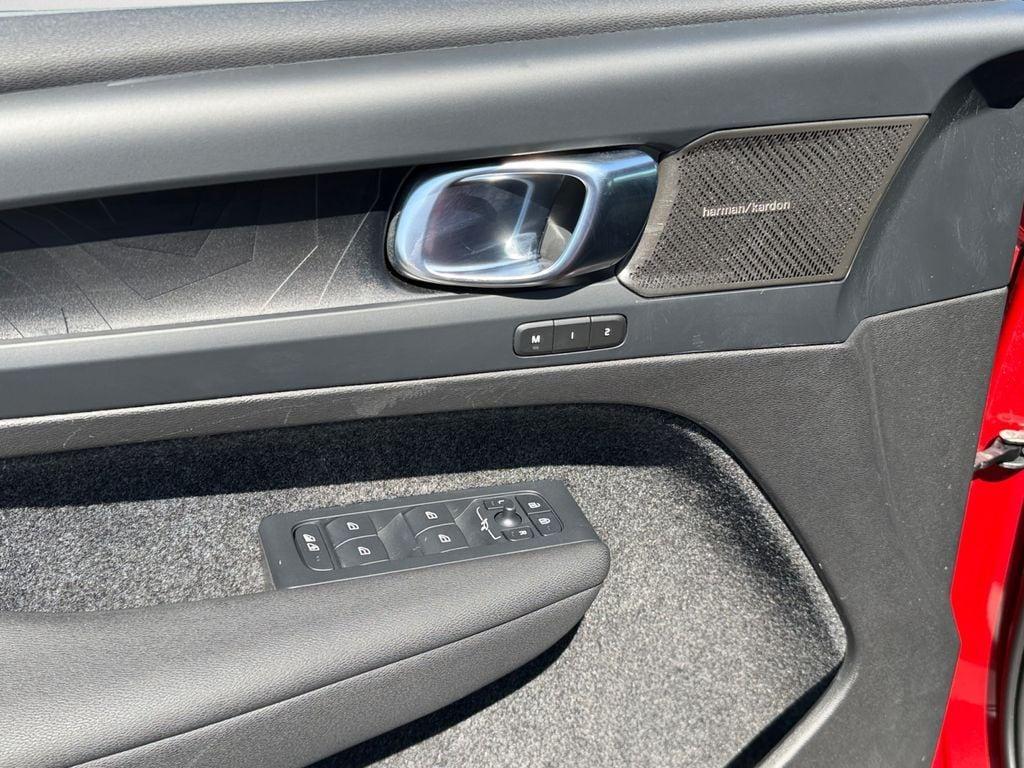 used 2023 Volvo C40 Recharge Pure Electric car, priced at $29,580