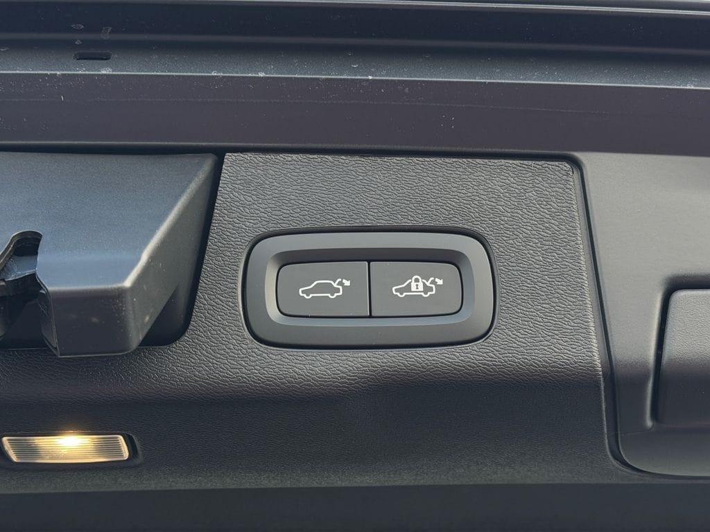 new 2026 Volvo XC60 car, priced at $66,595